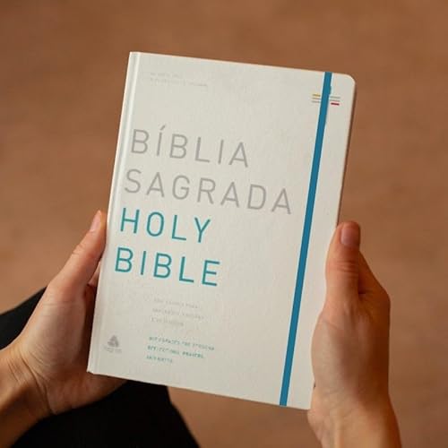 Bíblia Sagrada Holy Biblie - Bilíngue - Português e inglês - Peace