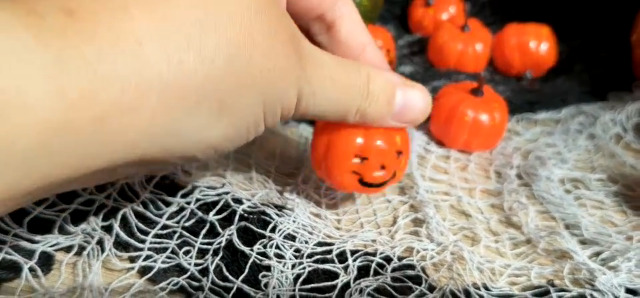 Amazon.co.jp: TOYMYTOY 32個セット ハロウィン用プラスチック製ミニ