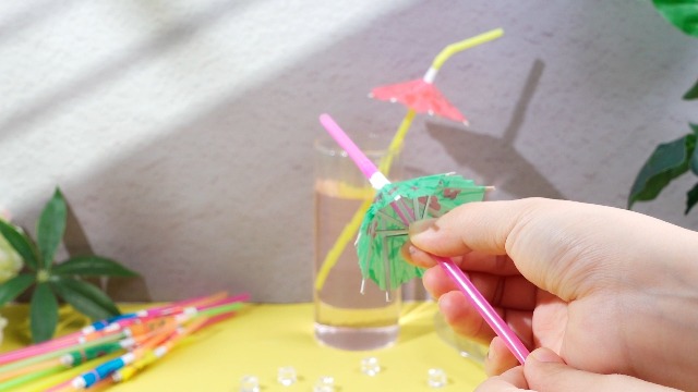 500 Pitillos de plástico con sombrilla para cócteles miniatura 7