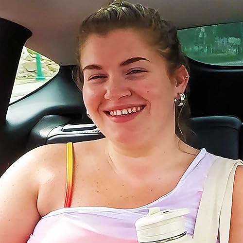 Maureen 🫡 Served In The Israeli Army When She Was 18 Years Old cover art