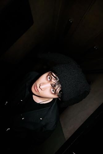 Miniatura 6 de BTS J-HOPE JACK IN THE BOX 1st Album HOPE Edition 100p PhotoBook+16p Lyric Book+1ea Paper+1ea User Guide+2ea Sticker+1p Poster on Pack+2p