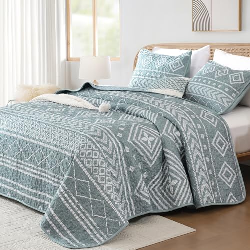 Yiran Grayish Blue Boho Quilt Set King Size, Stripe Bedspreads