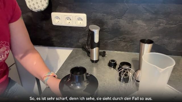 Bild 6 - Stabmixer set 6-in-1 Pürierstab Edelstahl Set 1200W Stabmixer 600ml Messbecher, Schneebesen,Lebensmittelhacker,Lagerregal für die Zubereitung von Babynahrung Salaten Suppen und Gemüse