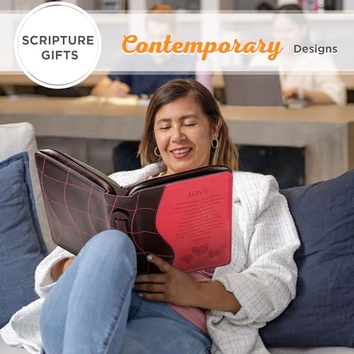 Christian Art Gifts Damenmode Bibelhülle Love 1 Korinther 13:4-8 rosa Kunstleder groß