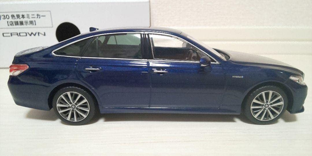 1/30 TOYOTA CROWN MAJESTA ダークブルーマイカ 1/30 TOYOTA CROWN MAJESTA ダークブルーマイカ Amazon | 1/30