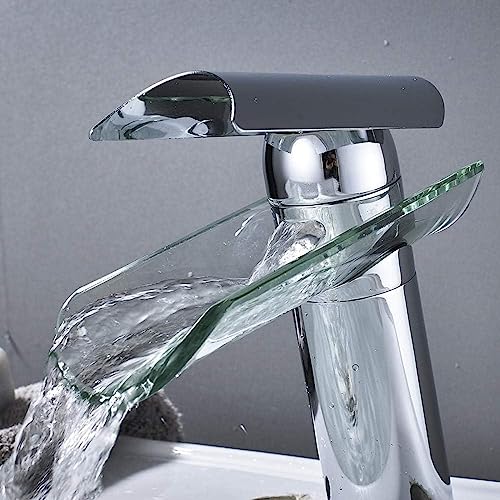 Grifo de cascada para baño ideal para renovar el lavabo de un piso moderno