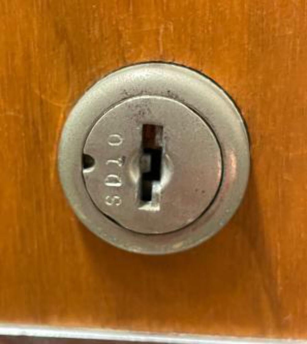 Steelcase SD1 - SD50 File Cabinet Replacement Key Series SD31