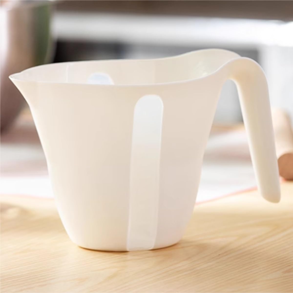 Gravy Boat Sauce Jug Plastic Graduated Cup Large Capacity with Handle Milk Cup Baking Tool Sauce Bucket Gravy Boat Sauce Dispenser