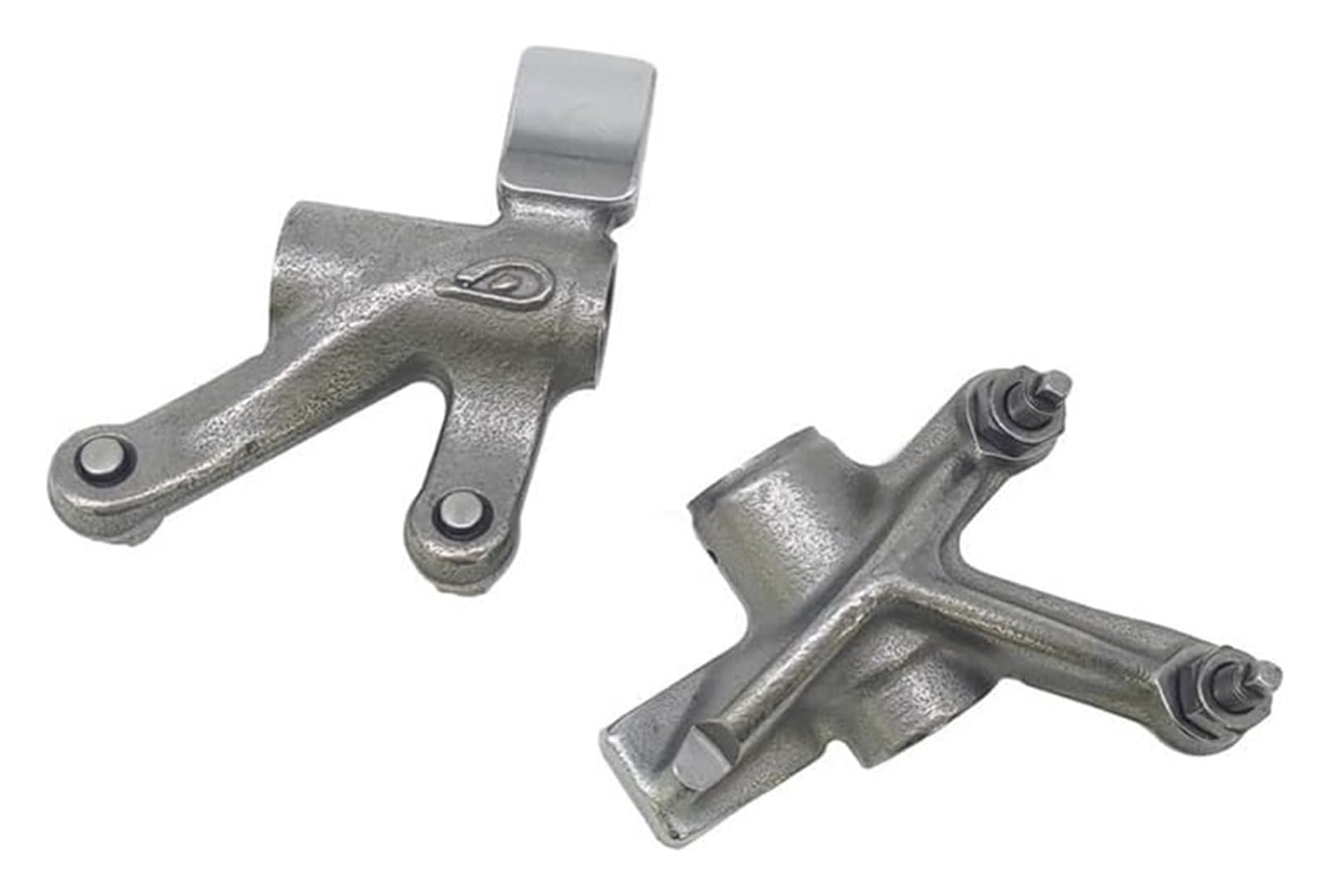 Set bilancieri compatibile con motore a 4 tempi da 500 cc. Sostituisce 0180-021100 0180-021200 35143 35148