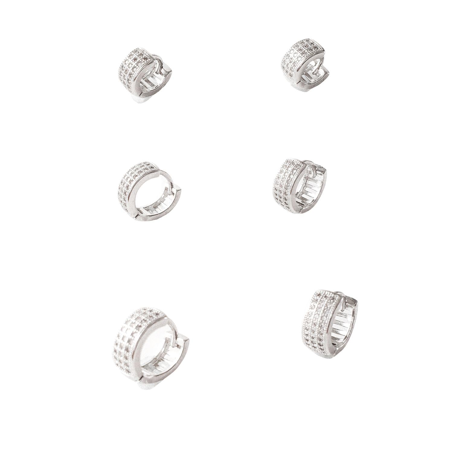 Kit de Brincos Três Argolas Cravejadas com Zircônias em ródio branco em promoção! Veja a oferta e mais achadinhos de Bijuterias 3 Hoje é o melhor dia para comprar Kit de Brincos Três Argolas Cravejadas com Zircônias em ródio branco com aquele preço maroto! Promoção! Aproveite a oferta! 3