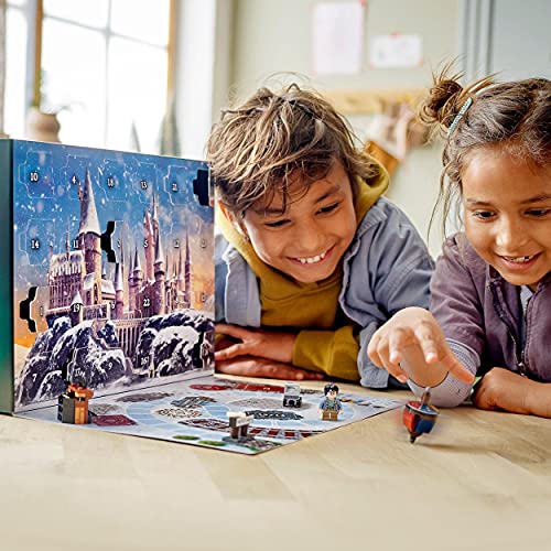 LEGO 76390 Harry Potter Adventskalender 2021, Weihnachtskalender, Kinder ab 7 Jahren mit 6 Minifiguren und Spielbrett – Bild 7