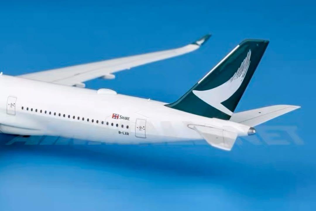 Amazon.co.jp: @キャセイパシフィック航空A350-1000特別塗装