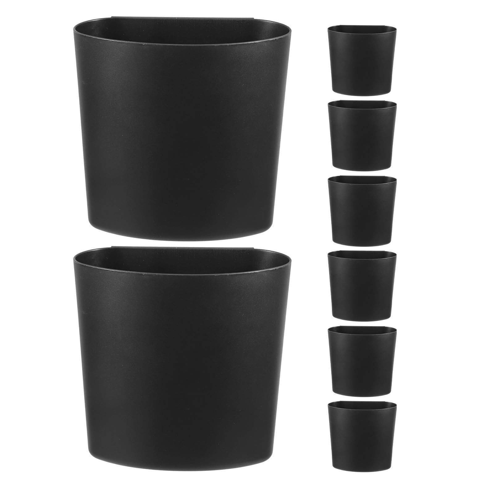 Organizador de tazas colgante con cesta de plástico resistente para ahorrar espacio