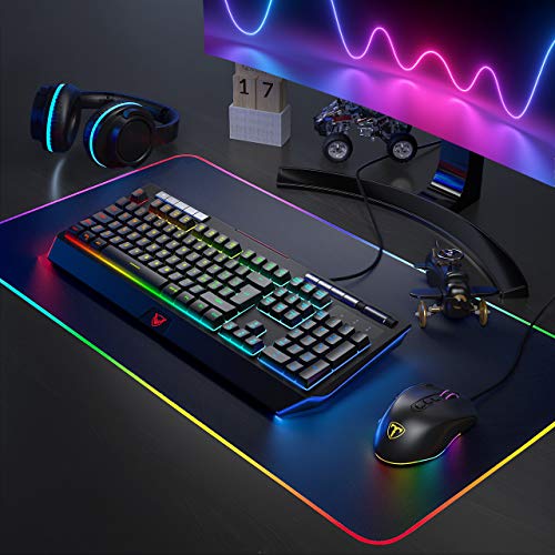 PICTEK Tastiera Gaming RGB, Tastiera da Gaming, Retroilluminazione RGB Regolabile con Striscia Luminosa RGB Laterale/Supporto per Cellulare/Rotellina del Volume, per PC Windows- Layout Italiano