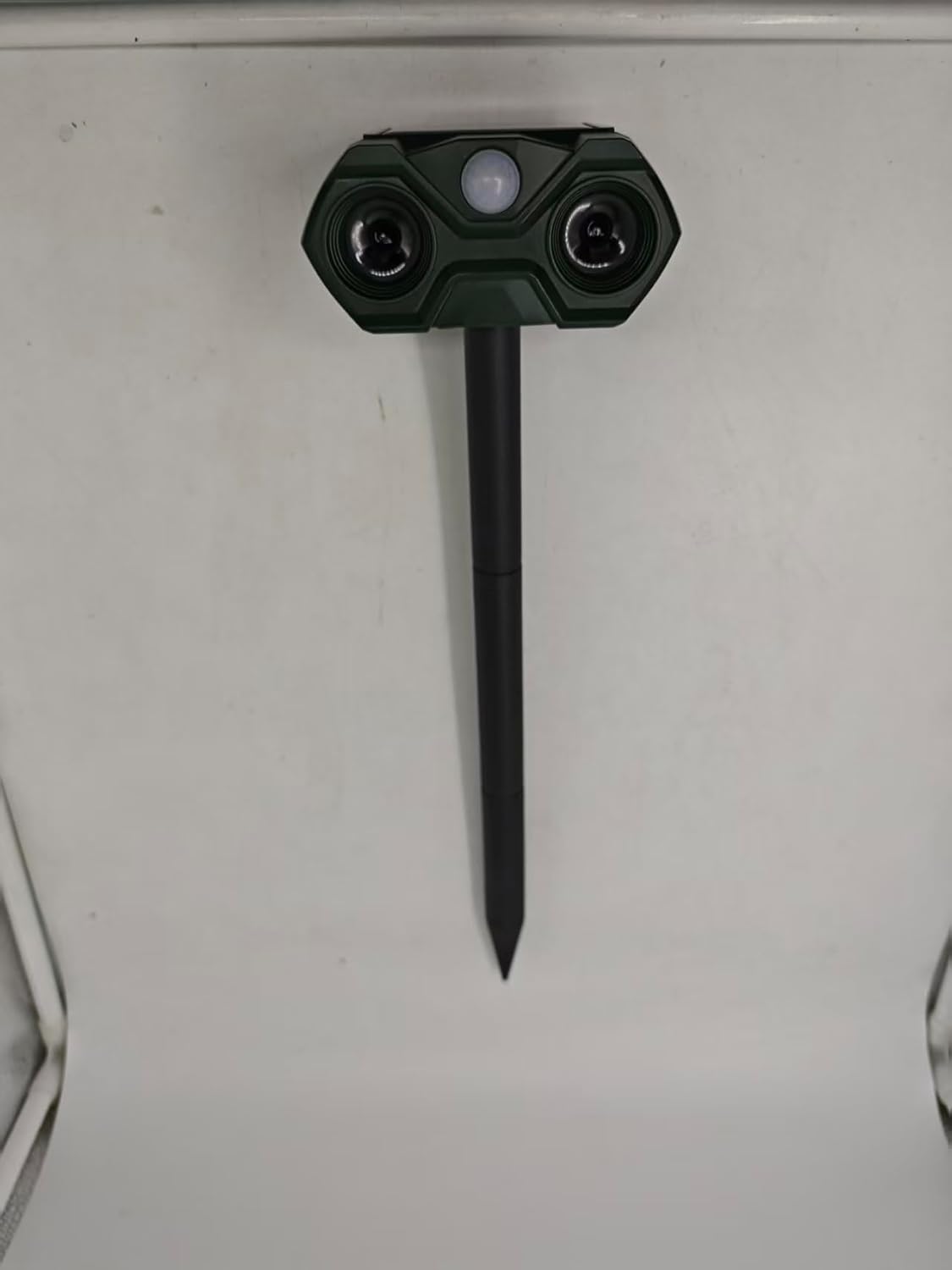 4 Pack Solar Animal Repellent Outdoor,USB Rechargeable Cat Deterrent Outdoor &Deer Repellent Devices Coyote Skunk Raccoon Fox Deterrents Light Animal Repeller with Motion Sensor for Yard Garden