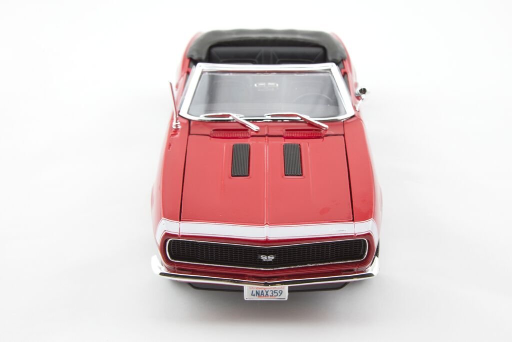 1967 Chevy Camaro SS 396 Convertible 1/18 Red - Maisto Diecast