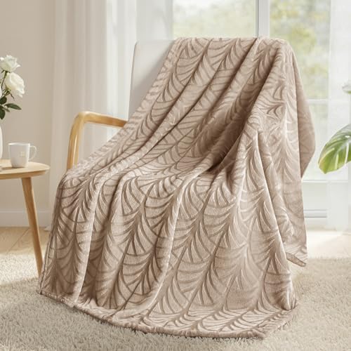 Whale Flotilla Flannel Fleece Throw Blanket for Sofa, 130x150 CM Soft Fluffy Velvet Sofa Blanket with Decorative Vintage Pattern for All Season, Warm and Lightweight, Champagne