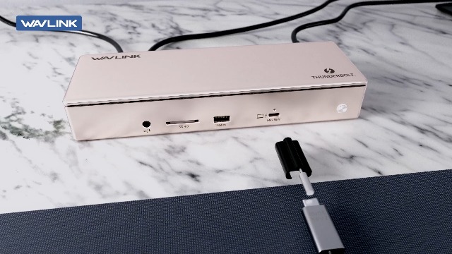 Amazon.com: WAVLINK Thunderbolt 4 Dock with 100W Charging