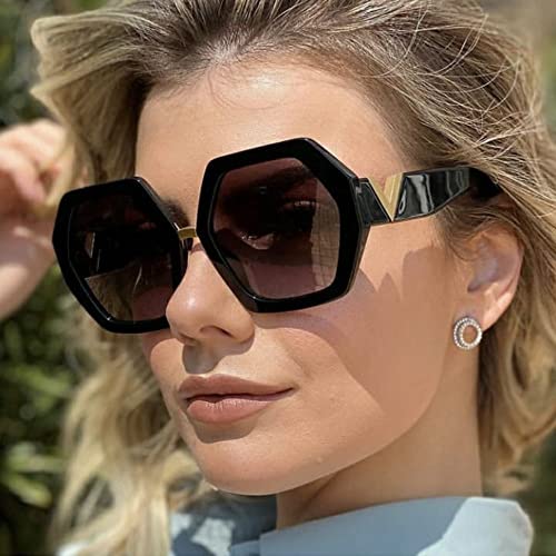 Luxury Classic Big Frame Sunglasses Women Men Fashion Vintage Popular Travel Oversized Sun Glasses Eyewear UV4002