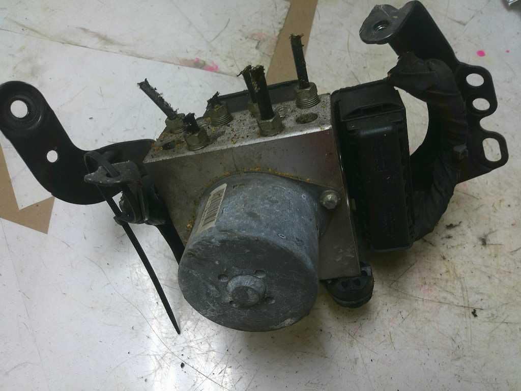 2014 Compatible with MINI Cooper Clubman Anti Lock Brake Pump Module 34516866011 6866011