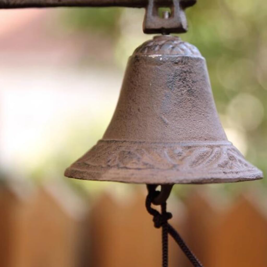 Cast Iron Wall Bell, Vintage Cast Iron Squirrel Bell Hand Hand Cranked Bell, Yard Decor Garden Wall Hanging Bells