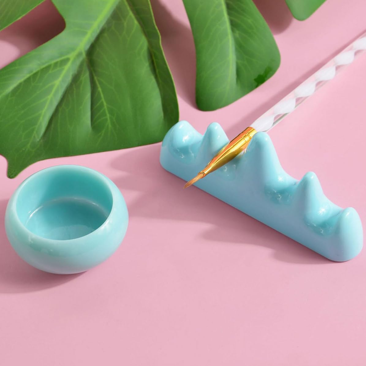 Generic Lightweight Plastic Manicure Pen Washing Cup Holder Set for Nail Brush Wash Practical Creative Shape Nail Art Accessory for Professionals and Schools