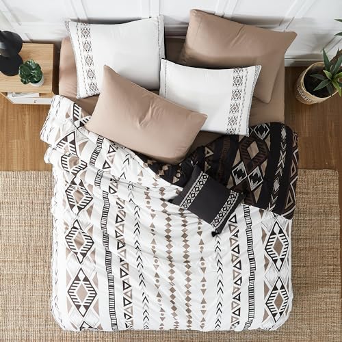 Geniospin Oversized Queen Comforter Set - 7 Pieces Reversible Bedding Set, Boho Bed in A Bag, Lightweight Soft Aztec Bedding, All Season Bed Comforter Set with Sheets, Pillowcases & Shams