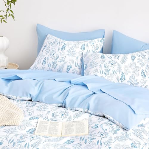 Image of Wake In Cloud - Floral Comforter Set, Botanical Vintage Flower Coquette Cottagecore Aesthetic for Women Teen Girls, Soft Lightweight Dorm Bedding, 3 Pieces, Blue, Full Size