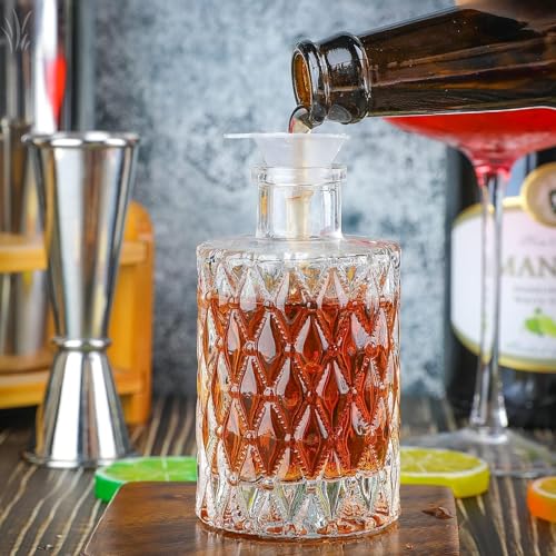 Botellas de cristal para cóctel con elegante tapa dorada para mejorar tu barra en casa 7