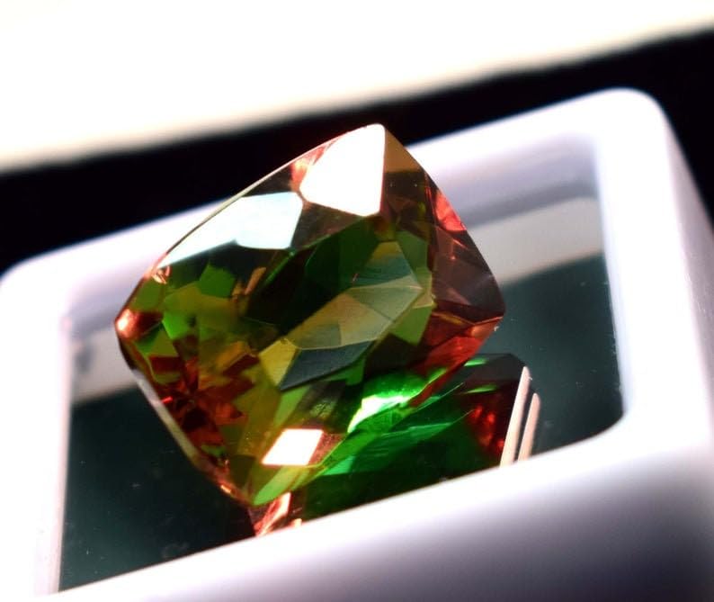 Alexandrite naturelle en forme de coussin 15x11x8mm pour création de bijoux - 3