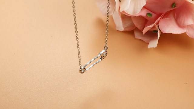 Amazon.com: Medsor Safety Pin Necklace 14K Gold Plated Paper Clip