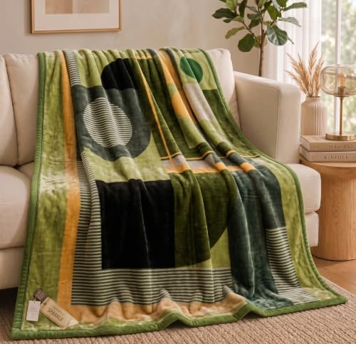 Image of VAS COLLECTIONS 280 GSM Micromink Blanket, 2.5 Kg Premium Soft Warm Cozy Blanket, Plush Floral Printed Blanket for Single Bed, Ultra Soft Comfortable Bedding,60 x 88 Inches(152 x 220 cm) (Jade Green)