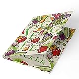 Hier ist viel Platz zum Sammeln und Aufheben eurer liebsten vegetarischen und veganen Kochrezepte. Ihr könnt eure Lieblingsrezepte beispielsweise auf Briefpapier festhalten und hier einordnen oder einfach Zeitungsausschnitte oder Rezepte aus Zeitschriften einlegen. Auch schön als Geschenk zu Weihnachten, Geburtstag oder anderen Anlässen.