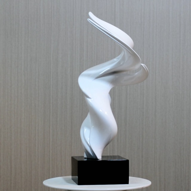 Escultura moderna para decoración de mesa de resina 16 pulgadas miniatura 7