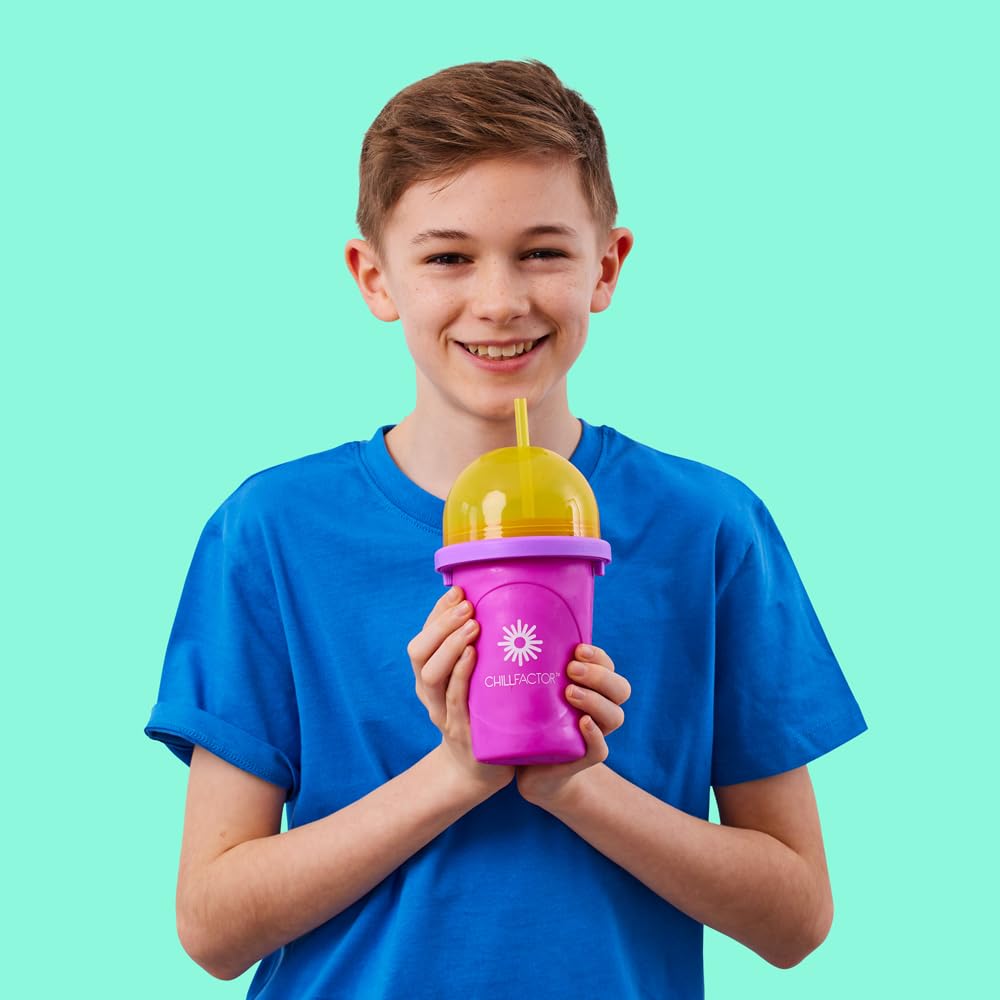 Chillfactor CO07954 Uchwyt Mania: Maszyna do szlifowania z kubkiem wielokrotnego użytku i słomką w zestawie, Bandai