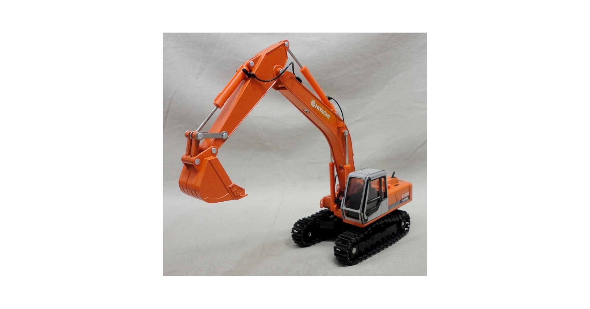 Amazon | シンセイ 1/40 日立 EX200 Landy 油圧ショベル 建設