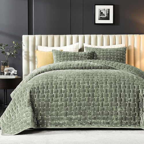 Image of Grassix Velvet Quilt Set King Size, Luxury Geometric Design, Sage Green | Lightweight Velvet Comforter with 2 Pillow Shams, Soft Bedspread Coverlet, Quilted Bedding Set for All Seasons, 108 inchx96 inch