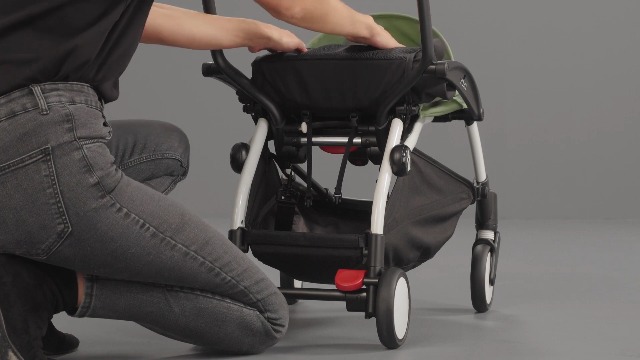 BABYZEN YOYO+　0+ 仕様セット Buy Babyzen YOYO 0+ Newborn Pack, Black - Includes Mattress
