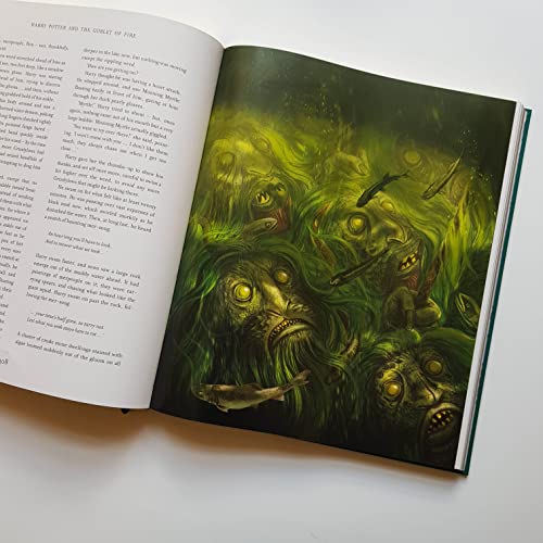 Image of Harry Potter and the Goblet of Fire: Deluxe Illustrated Slipcase Edition