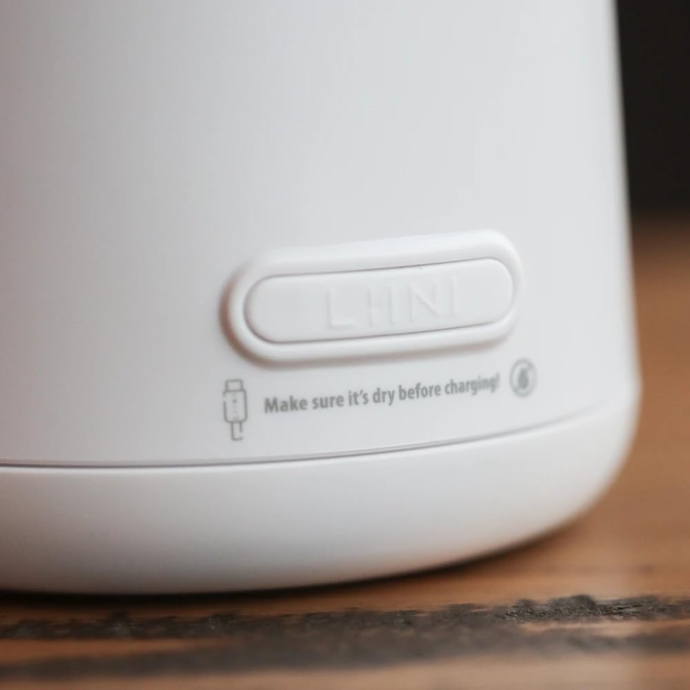 LIINI® 4.0 PRO Flaschenwärmer mit Akku, 75W, weiß – IP66 staub- & strahlwassergeschützt, 4 Stufen 37/40/45/50°C, Akku 15.000 mAh, unterwegs & zuhause, USB-C Aluminium-Kabel 150 cm, BPA-frei, CE/RoHS