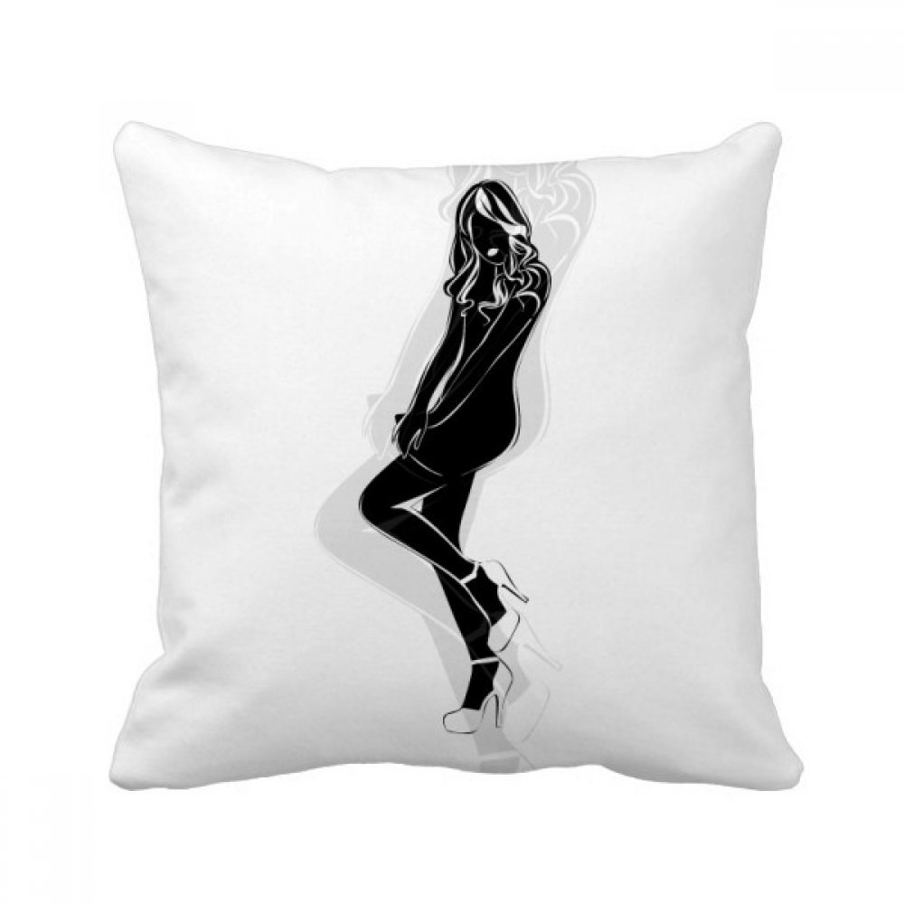 Coussin de silhouette femme aux cheveux longs, une idée cadeau originale 40x40 cm