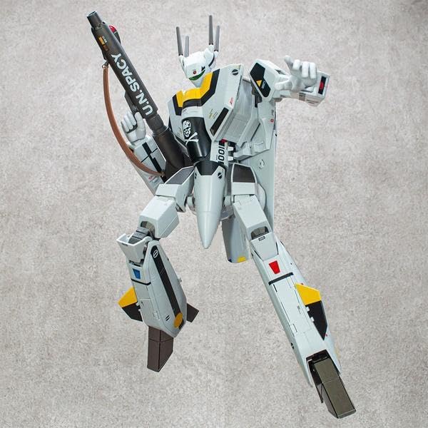 新品未開封　DX超合金 VF-1Sバルキリー フォッカースペシャル マクロス：ロイ・フォッカーのVF-1Sバルキリー 頭部形状を再現