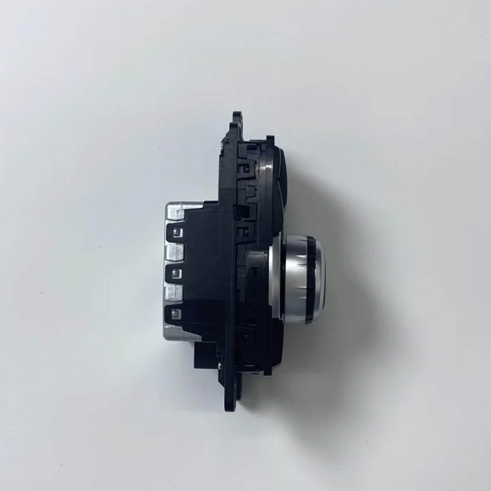 Adattatore di programmazione di sostituzione diretta per camion connettore diagnostico 65829286699 Facile da usare per F20 F22 F31 Utilizzare il controller interruttore a pulsante