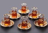 LaModaHome Juego de 6 vasos de té árabe turco para amantes del té de la tarde con soportes y platillos de color dorado, juego de regalo y té