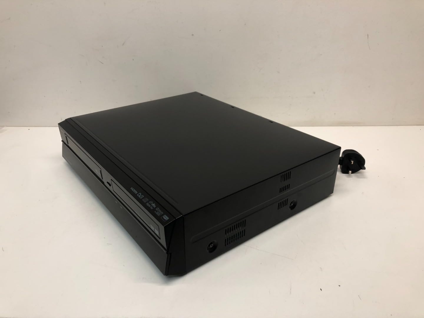Toshiba DVR20 Enregistreur DVD Noir - Lecteurs DVD/Blu-Ray (Dolby Digital, JPG, 35 W, 5 W, Noir, 4,9 kg)
