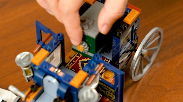 Amazon.com: Lumibricks Western Treasure Stagecoach Lighting
