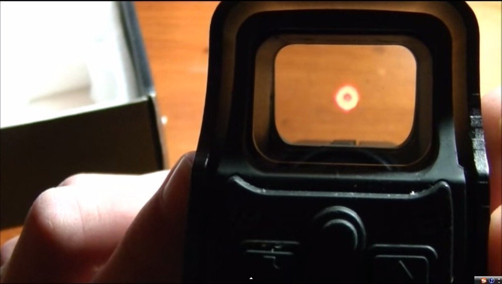 30 Yards Tactical "552 Holographic" Rifle Shotgun Pistol Absehen Rot Gruen Dot Reflex Sight / Scope, 10 Levels Helligkeit (Mit 2 AA Batterie) - Rifle de airsoft