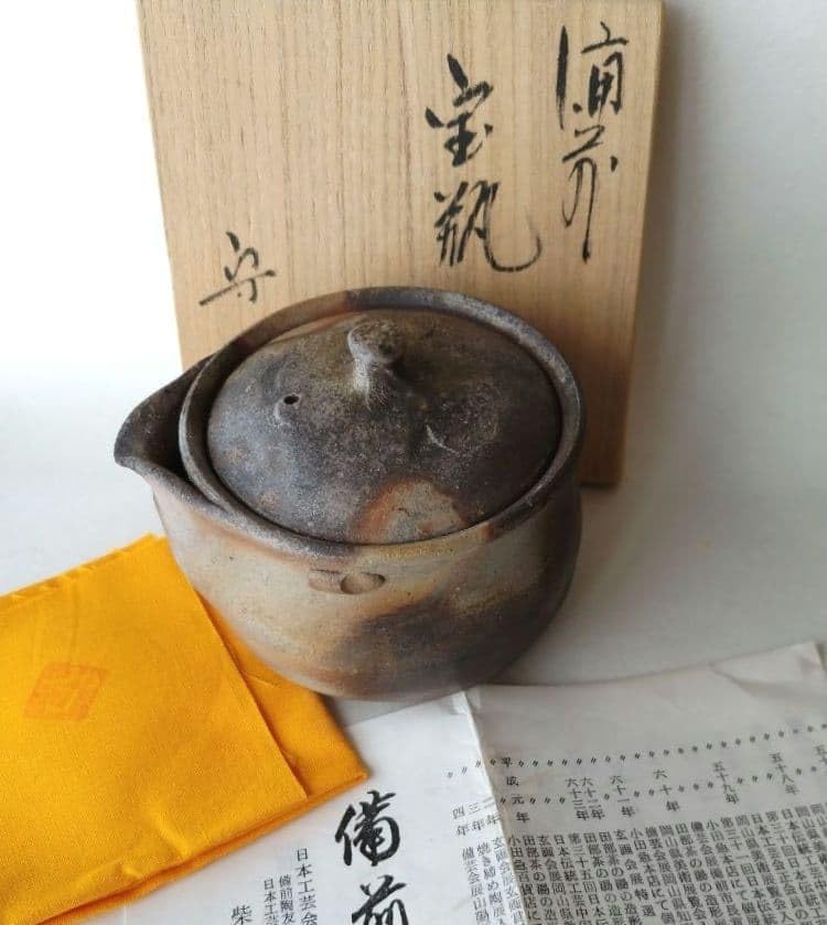 5/8まで 備前焼 宝瓶 柴岡守 煎茶 玉露 急須 茶道具 共箱 共布 宝瓶 柴岡守 備前焼 煎茶 玉露 急須 茶道具 共箱 共布 ※海外発送の場合