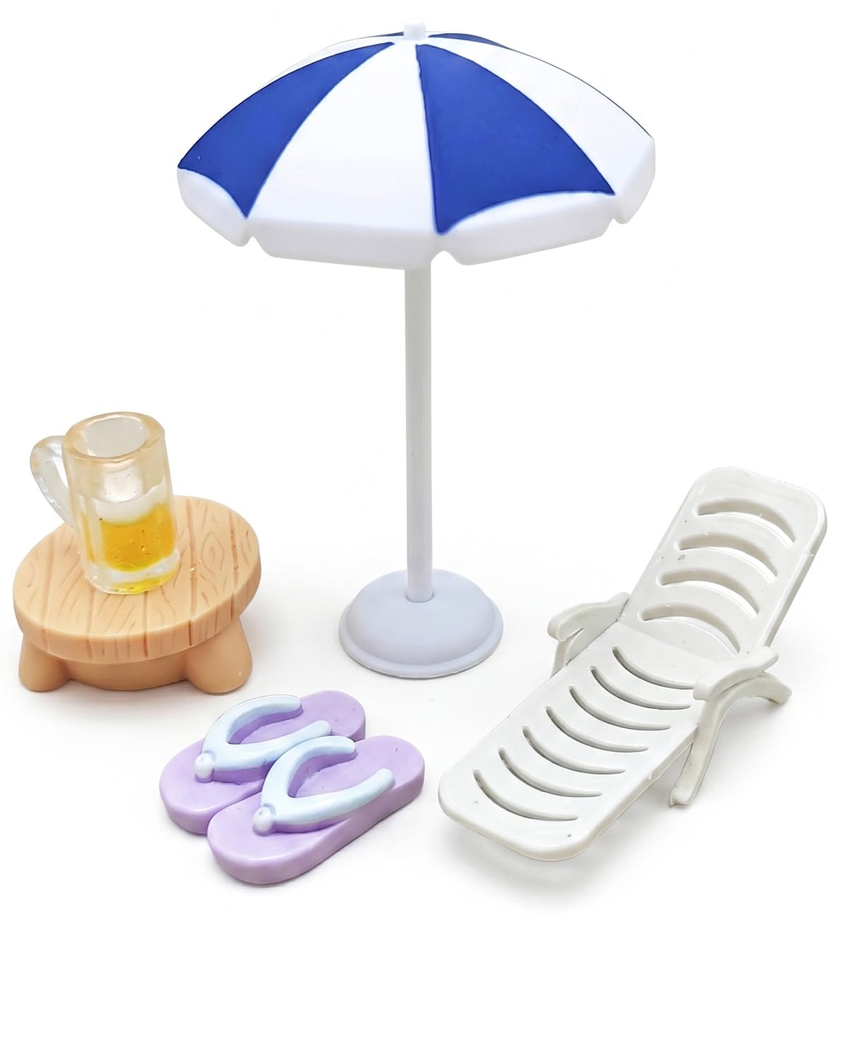 Miniatur Strand Deko Set 5-teilig inkl. Liegestühle, Sonnenschirm – Perfekt für Puppenhaus, Feengarten & Micro Landschaft. Schafft lebensechte Urlaubsatmosphäre.