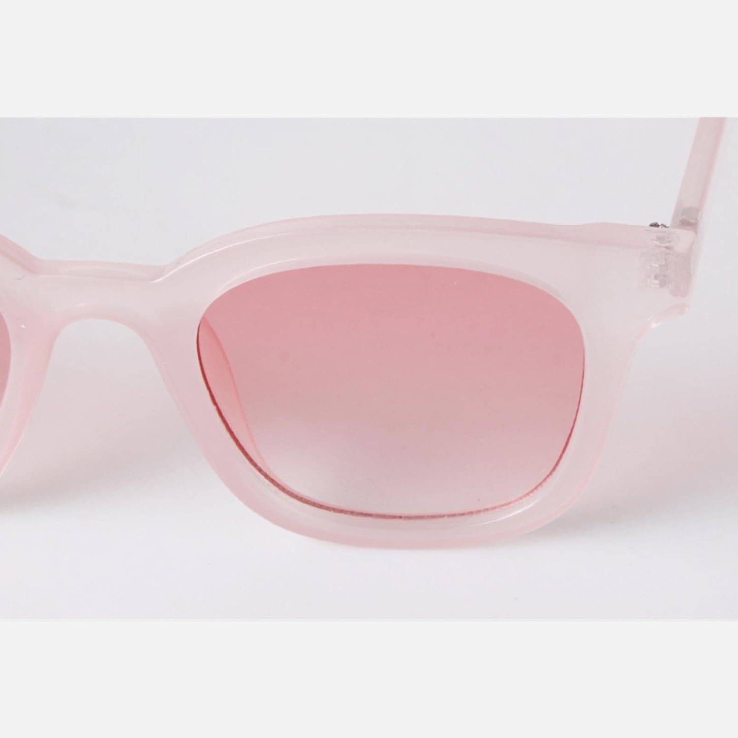 Vintage Sunglasses Woman Fashion Shades Sun Glasses Retro Female Eyewear Uv400